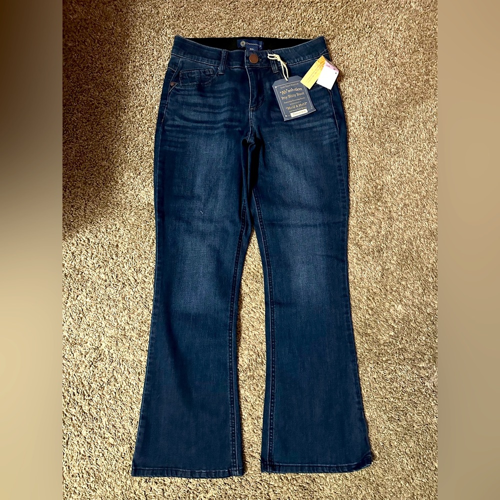 NWT Democracy AB solution itty bitty boot cut